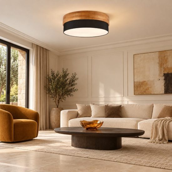 Plafoniera 3 luci per soggiorno moderna con paralume in tessuto nero fascia in legno