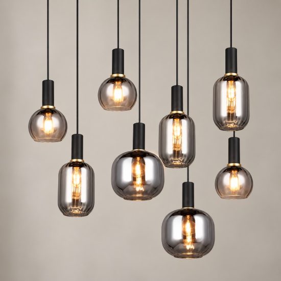 Lampadario a sospensione 8 luci nero con vetri cromati assortiti