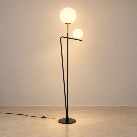Lampada da terra 2 luci per soggiorno moderna nera e oro con diffusori in vetro bianco