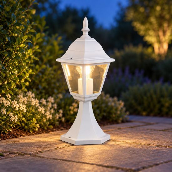 Lampioncino da giardino paletto ip44 a lanterna quadrata bianco con vetro trasparente