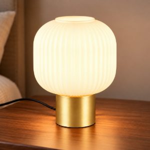 Abat-jour per comodino ottone satinato con vetro rigato bianco