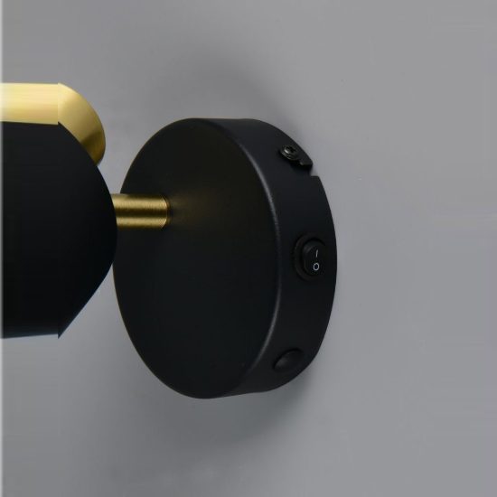 Applique per comodino camera da letto con faretto orientabile moderna nera oro interruttore