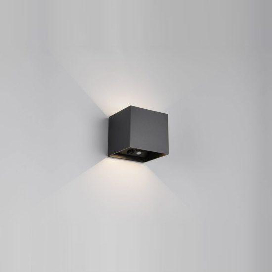 Applique da esterno ricaricabile led 2w 3000k con sensore di movimento ip44 quadrata nera
