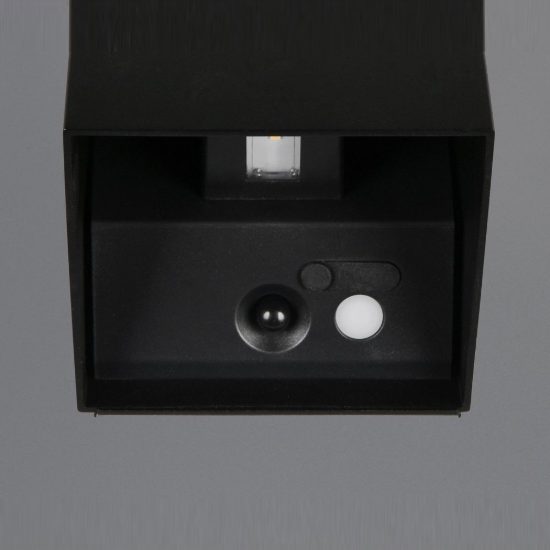 Applique da esterno ricaricabile led 2w 3000k con sensore di movimento ip44 quadrata nera