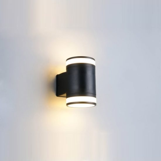 Applique da esterno 2 luci ip44 moderna nera con luce su giu