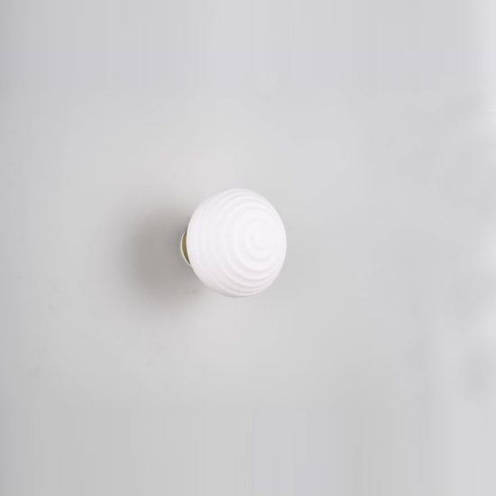 Applique per salotto ricaricabile led 1,5w 3000k touch moderna ottone satinato con vetro bianco