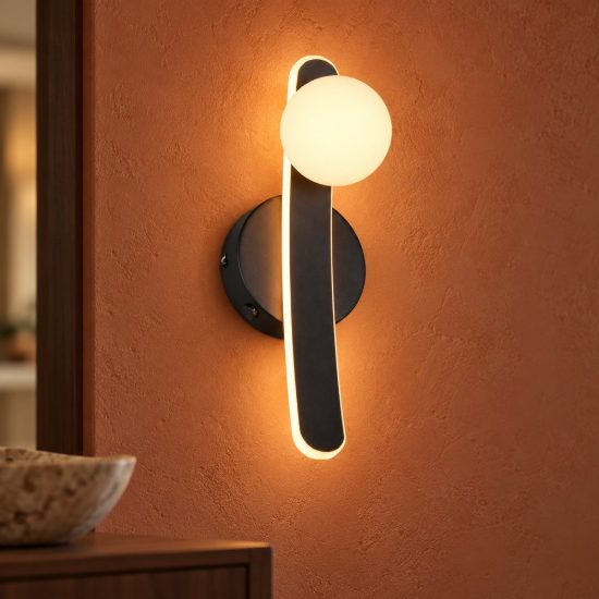 Applique per comodino camera da letto led 11w cct 2300k 3000k 4000k nera braccio curvo sfera in vetro