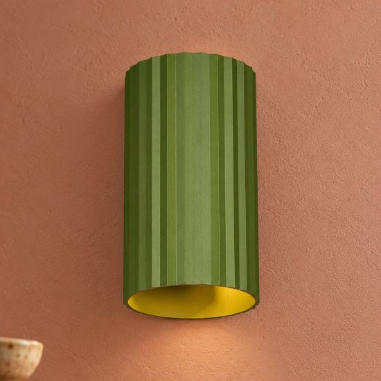Applique per salotto bi-emissione moderna cilindrica verde in metallo rigato
