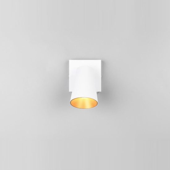 Applique per comodino camera da letto bianca con anello intercambiabile bianco o oro interruttore