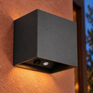 Applique da esterno ricaricabile led 2w 3000k con sensore di movimento ip44 quadrata nera