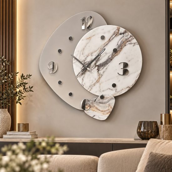 Orologio da parete moderno legno laccato e resina effetto marmo dettagli argento
