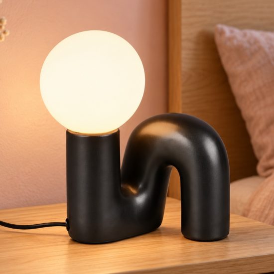 Abat-jour per comodino moderno nero in ceramica con sfera in vetro bianco