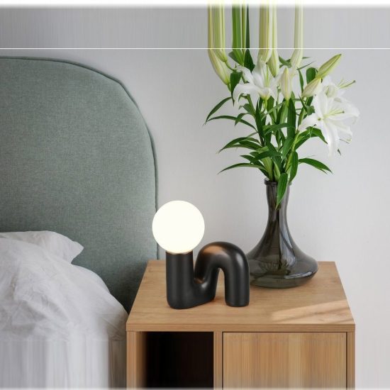 Abat-jour per comodino moderno nero in ceramica con sfera in vetro bianco