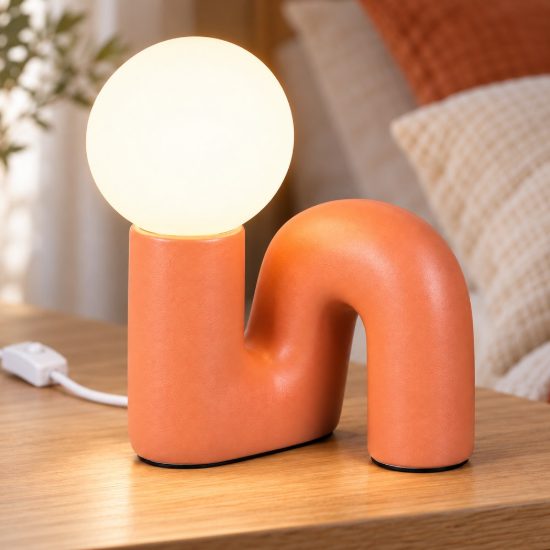 Abat-jour per comodino moderno pesca in ceramica con sfera in vetro bianco