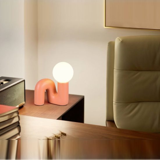 Abat-jour per comodino moderno pesca in ceramica con sfera in vetro bianco