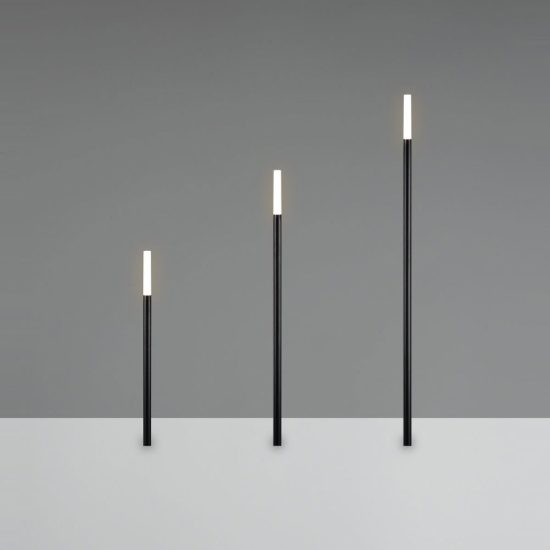 Set 3 lampioni da giardino led 3x3,5w 3000k con picchetto ip44 regolabili in altezza neri bianchi