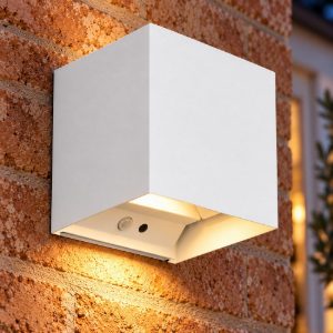 Applique da esterno ricaricabile led 1w 3000k con sensore di movimento ip44 cubica bianca