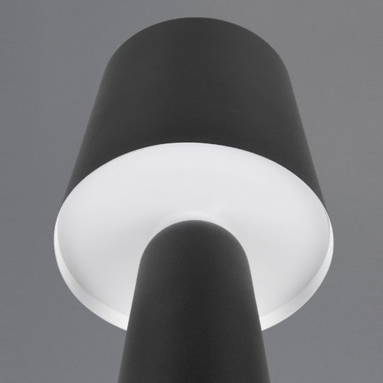 Lampada da tavolo per soggiorno moderna nera con paralume in metallo