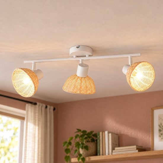 Plafoniera con 3 faretti orientabili moderna bianca con paralumi in rattan naturale