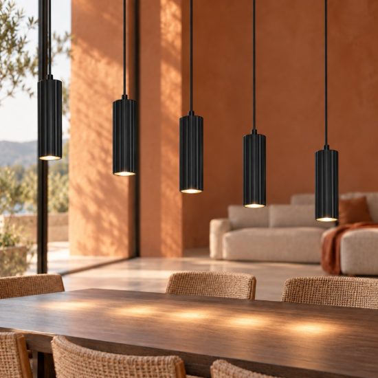 Lampadario 5 luci per sala da pranzo lineare nero con diffusori cilindrici rigati