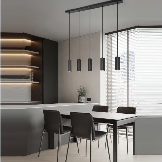 Lampadario 5 luci per sala da pranzo lineare nero con diffusori cilindrici rigati