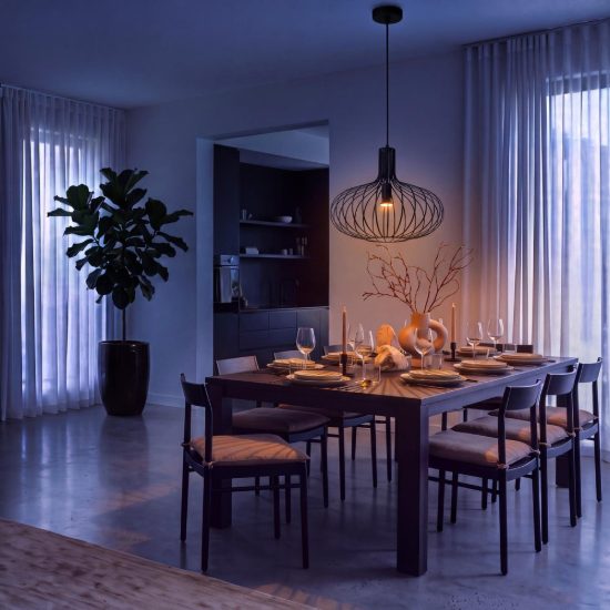 Lampadina e27 led 5w 2700k a riflettore fascio 120° nera dimmerabile con interruttore