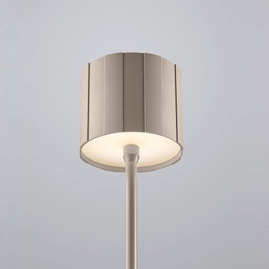 Lampada da terra ricaricabile da esterno led 3w cct 2300k 4000k ip44 moderna cashmere