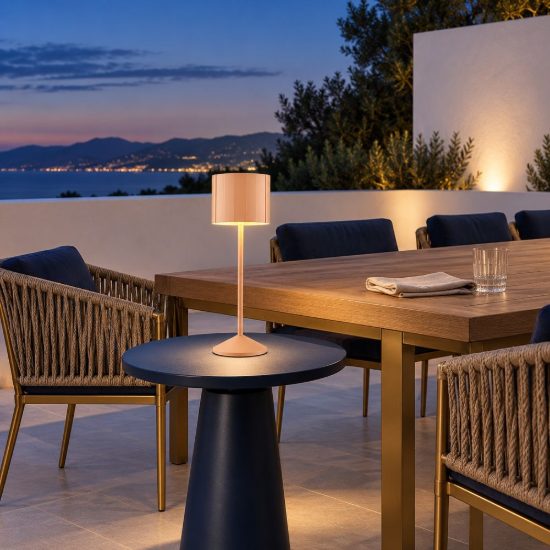 Lampada da tavolo ricaricabile da esterno led 3w cct 2300k 4000k ip44 moderna salmone