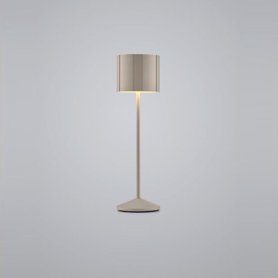 Lampada da tavolo ricaricabile da esterno led 3w cct 2300k 4000k ip44 moderna cashmere