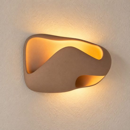 Applique scultorea larga per salotto moderna tortora