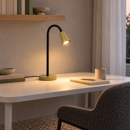 Lampada da scrivania conica per studio moderna verde nero