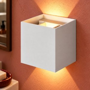 Applique quadrata per bagno moderna bianco led 7w 2700k ip54