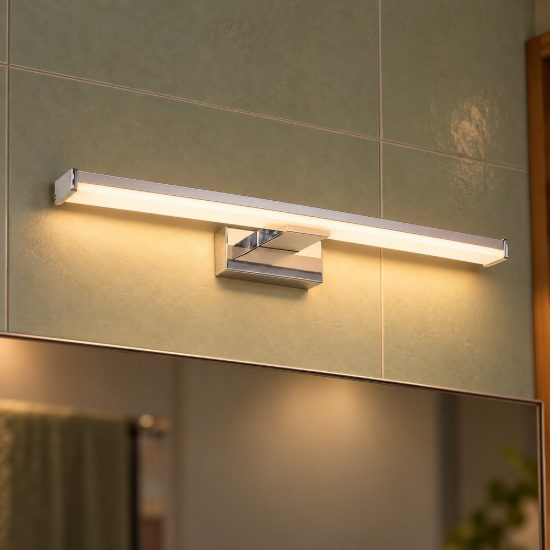 Applique lineare per bagno moderna cromo satinato opalino led 8w 3000k ip44
