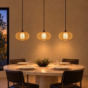 Lampadario a sospensione con 3 pendenti lineare per sala da pranzo moderno legno chiaro nero