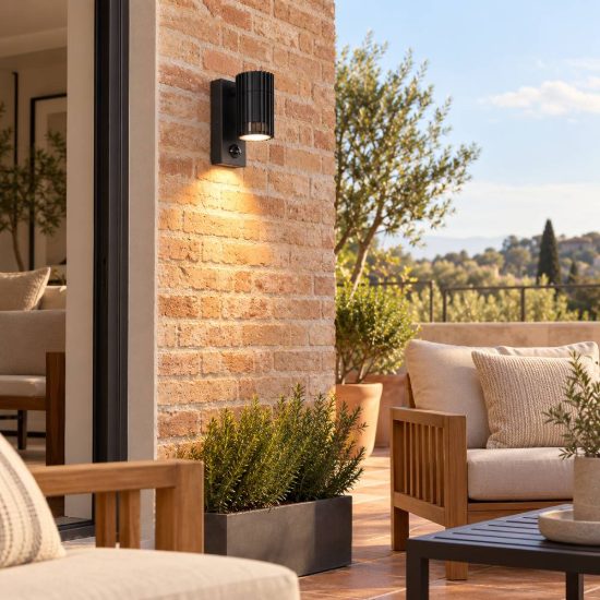 Applique da esterno a cilindro rigato nero ip44 con sensore di movimento crepuscolare