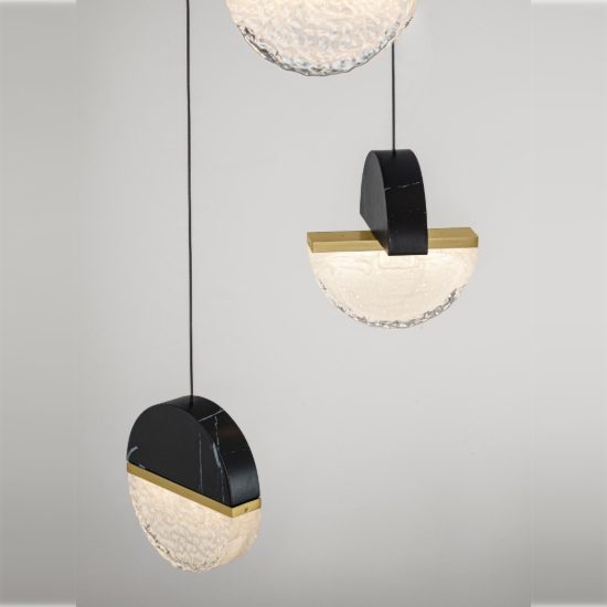Lampadario a sospensione a sfere led 18w 2700k per sala da pranzo nero, oro ottone e bianco
