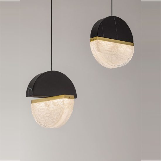 Lampadario a sospensione lineare a sfere led 30w 2700k per sala da pranzo nero, oro ottone e bianco