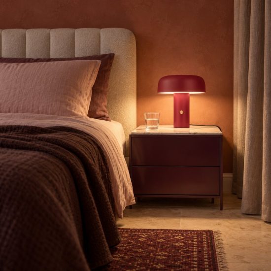 Abat-jour a fungo led 17w 2700k dimmerabile per comodino moderno bordeaux