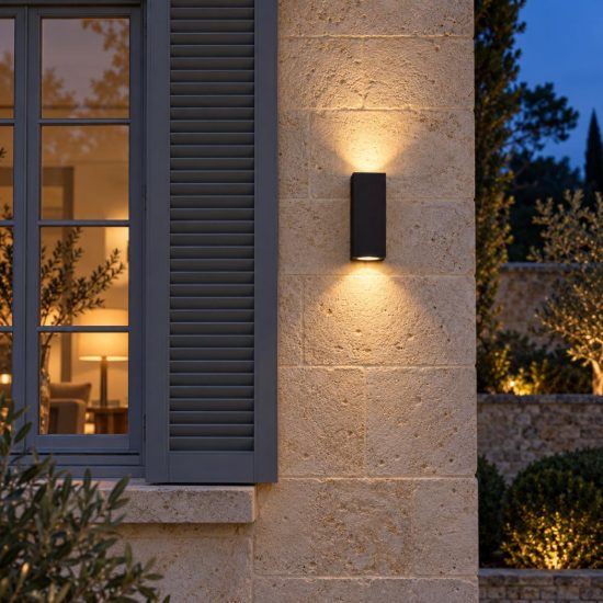 Applique da esterno biemissione rettangolare nero ip65