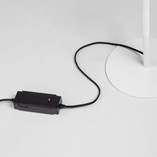Lampada da terra con testa a disco led 28w 3000k dimmerabile per soggiorno moderna bianca