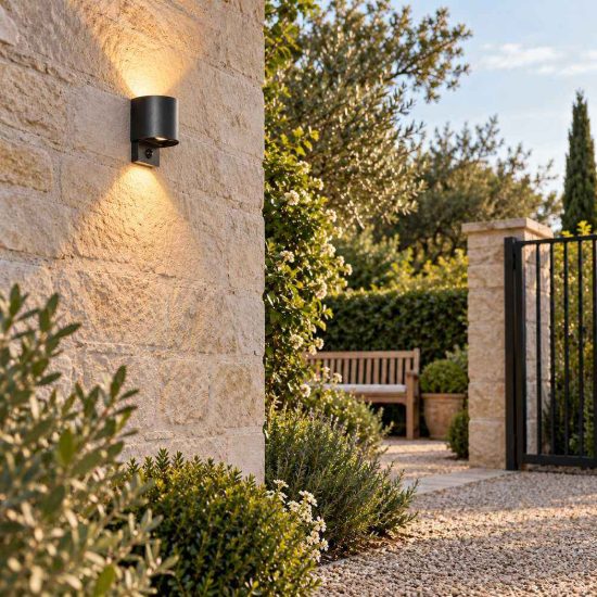 Applique da esterno curva nero led 7w cct 2700k 3300k 4000k ip65 con sensore