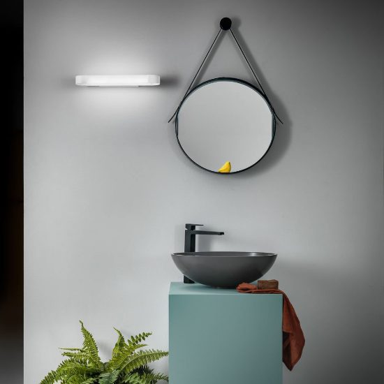 Gea luce gap 470 applique da parete per bagno led 12w 3000k moderna lineare bianca