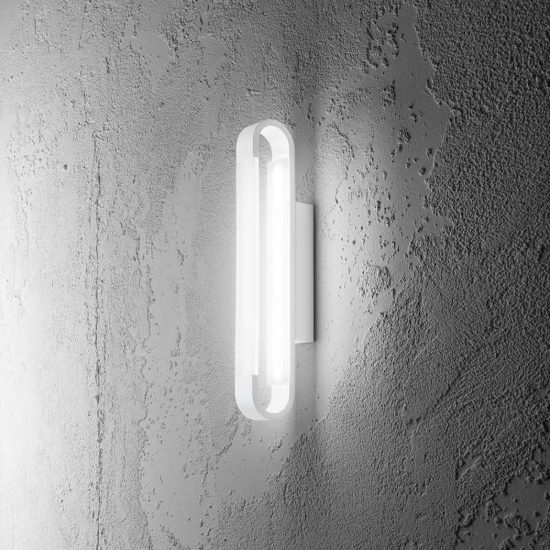 Gea luce gap 470 applique da parete per bagno led 12w 3000k moderna lineare bianca