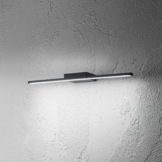 Gea luce gap 490 applique per specchio da bagno led 12w 3000k moderna lineare nera