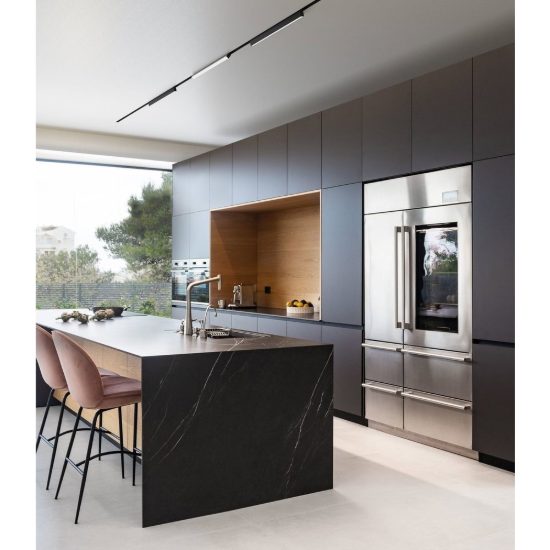 Gea luce gfa1320 faretto per binario magnetico led 12w 3000k orientabile lineare nero