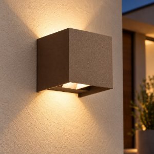 Gea luce ges1020 applique da esterno quadrata biemissione marrone led 2x5w cct 3000-5500k ip65