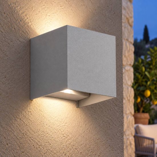 Gea luce ges860c applique da esterno quadrata biemissione grigio alluminio led 2x5w 3000k ip54