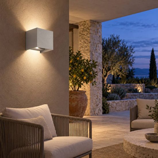 Gea luce ges860c applique da esterno quadrata biemissione grigio alluminio led 2x5w 3000k ip54