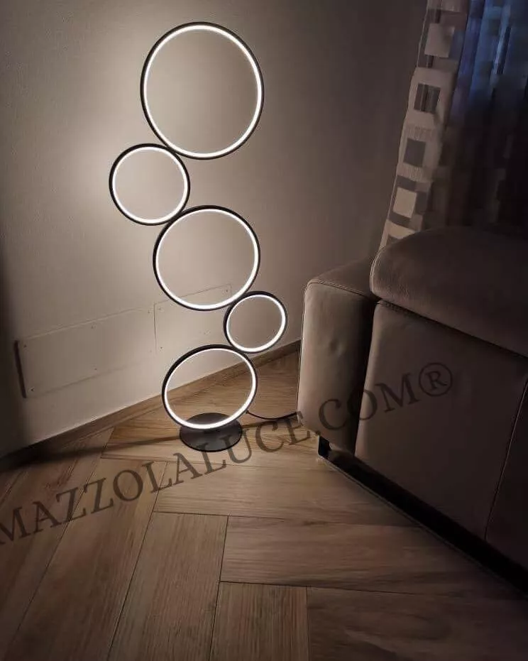 lampada da terra moderna for soggiorno camera da letto Lampada da Terra Illumina luce alta con mensole struttura in legno Lampade da Terra Lampada da Pavimento Piantana Lampada da terra con mensola lampada da terra moderna for soggiorno camera da letto Lampada da Terra Illumina luce alta con mensole struttura in legno Lampade da Terra Lampada da Pavimento Piantana Lampada da terra con mensola