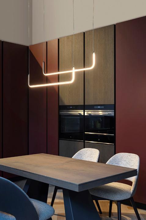 Lampadario Rossini Duo installato in sala da pranzo